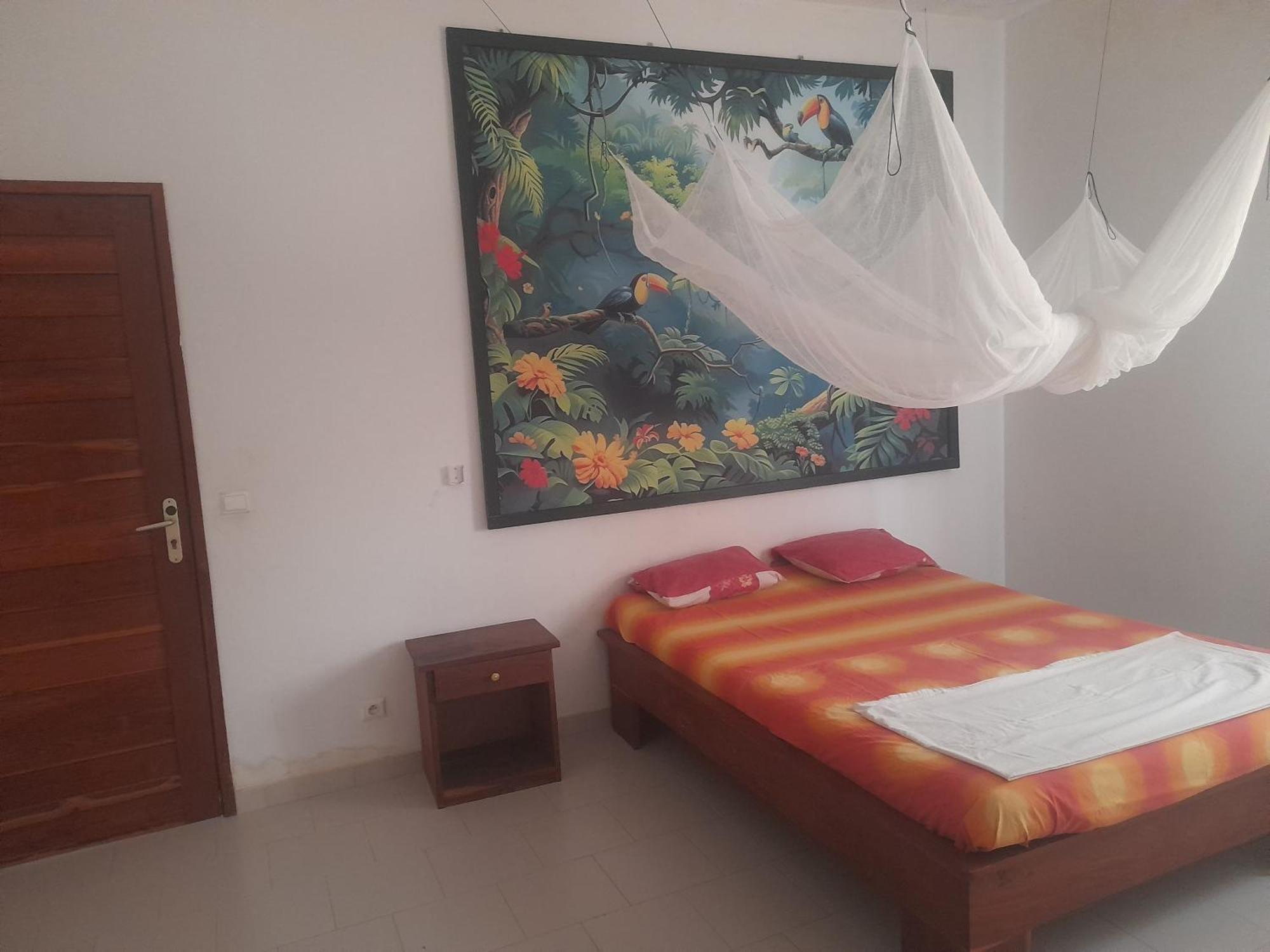 Appartement Familial Spacieux Avec Climatisation Ziguinchor Exterior photo