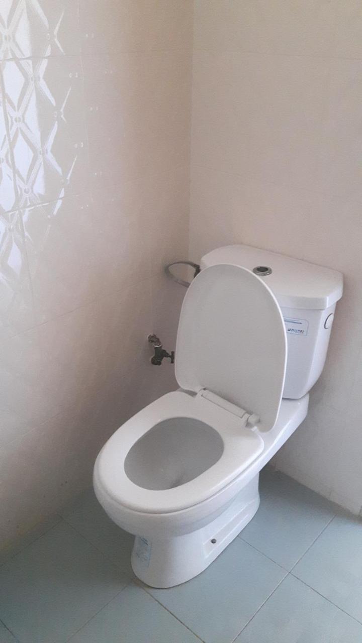 Appartement Familial Spacieux Avec Climatisation Ziguinchor Exterior photo