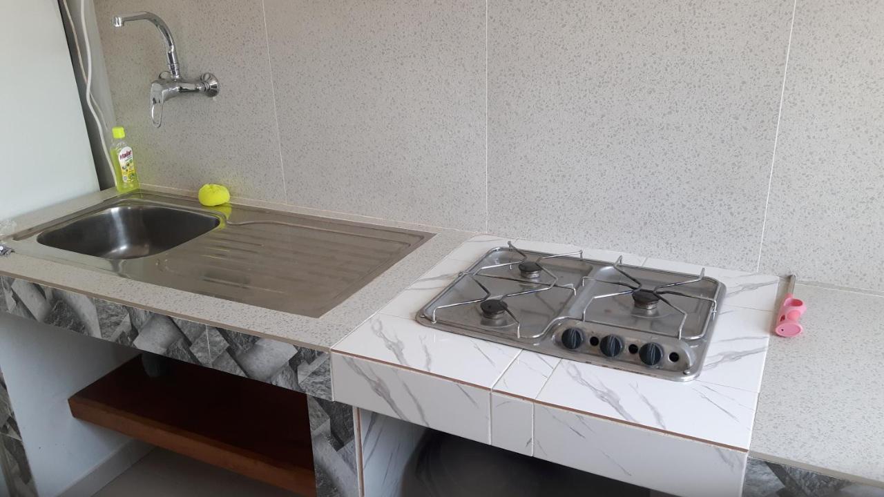 Appartement Familial Spacieux Avec Climatisation Ziguinchor Exterior photo